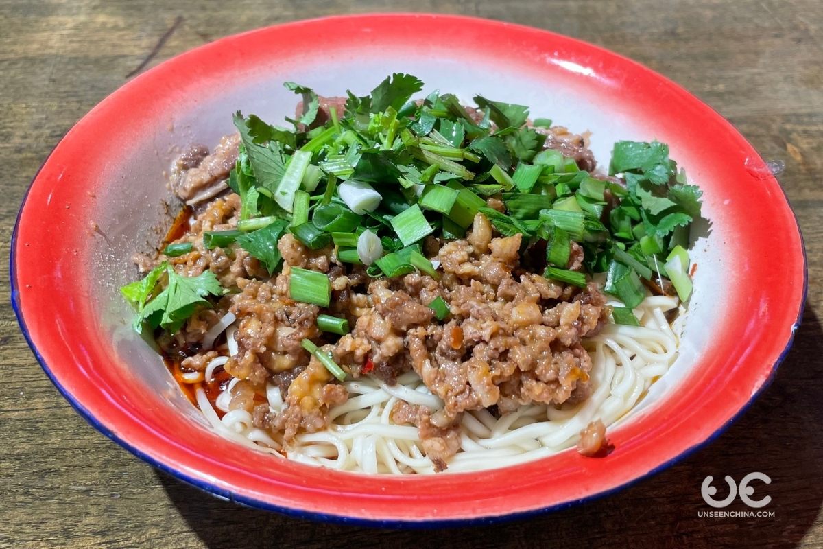 A bowl of Chengdu Za Jiang Noodles